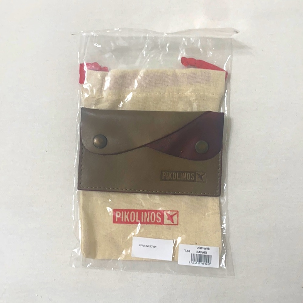 Pikolinos leather credit card holder wallet NEW